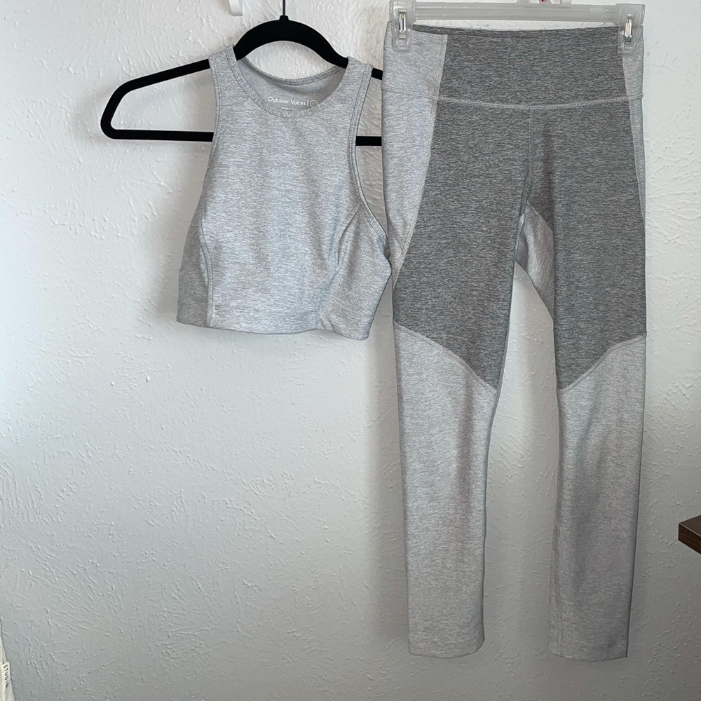 Will be donating soon if not sold! Outdoor Voices Workout SET! - Picture 2 of 5